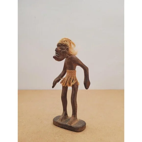 Vintage Hawaiian Carved Wood Tiki Kahuna Tribal , Hemp Rope Hair and Grass Skirt - Picture 3 of 16